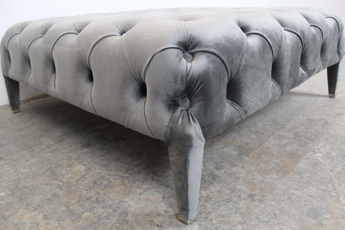 Chesterfield Hocker Sitzgelegenheit Samt Stoff Grau 1 x 1 Meter | Chesterfield - Bild 6