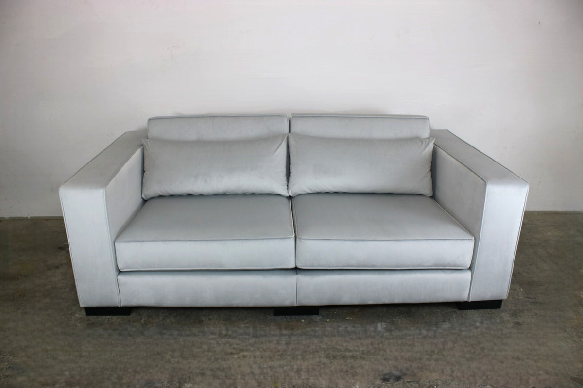 Designer Couch Berlin Handgefertigt Hochwertiges Sofa Creme Stoff Schwere Quali | Handgefertigt - Bild 3