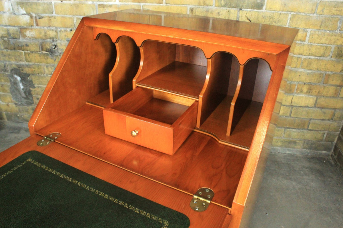 Englischer Sekretär Schubladen Schrank Leder Schreibfläche Eibenholz | ENGLISCHES MÖBELSTÜCK - Bild 6