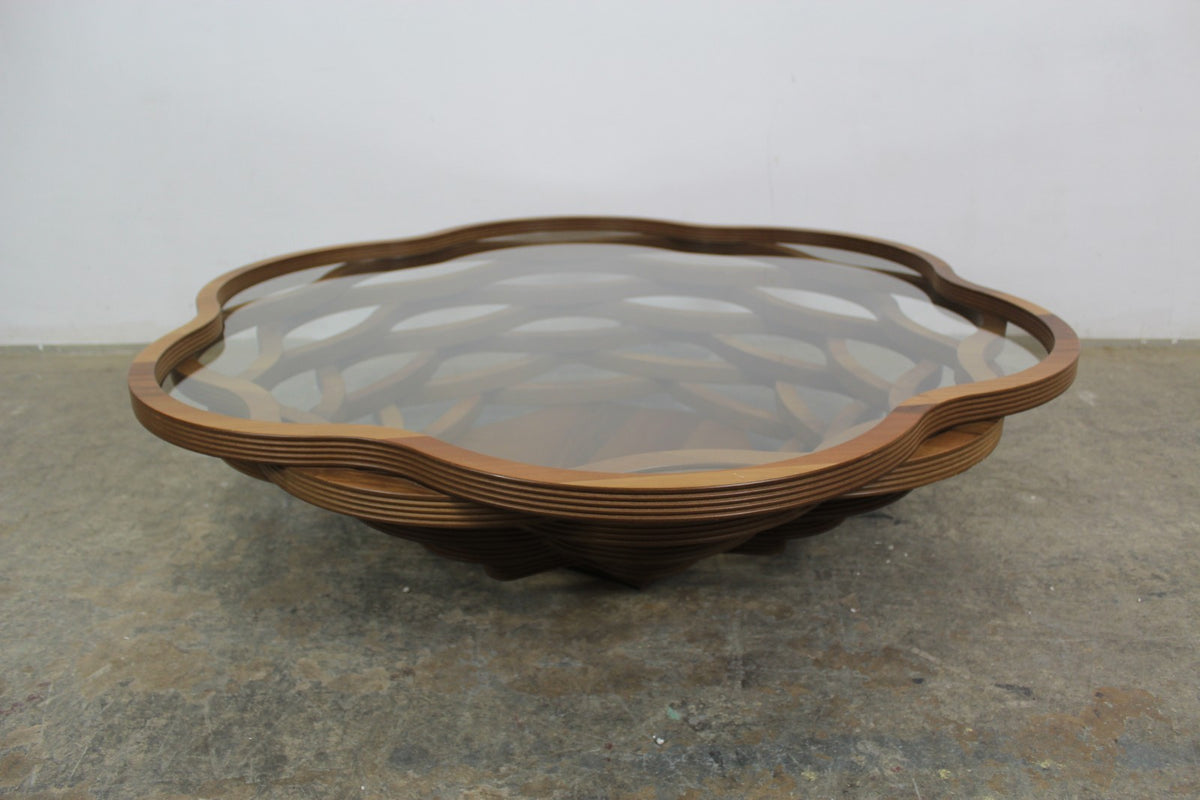 Wunderschöner Vollholz Couchtisch Mit Besonderer Form Und Glasplatte 120 cm | Reinstein Möbel - Bild 3