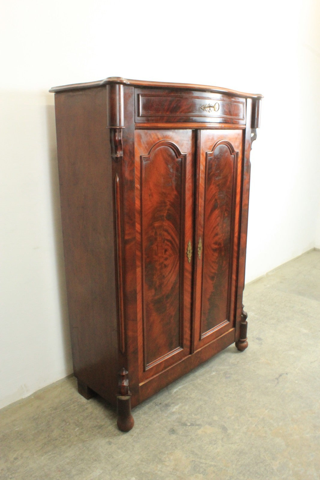 Louis-Philippe Vertiko Schrank Mahagoni Antik um 1870 | Reinstein Möbel - Bild 3
