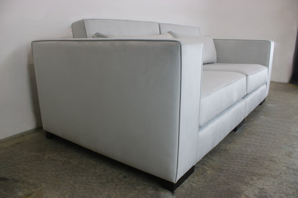 Designer Couch Berlin Handgefertigt Hochwertiges Sofa Creme Stoff Schwere Quali | Handgefertigt - Bild 4