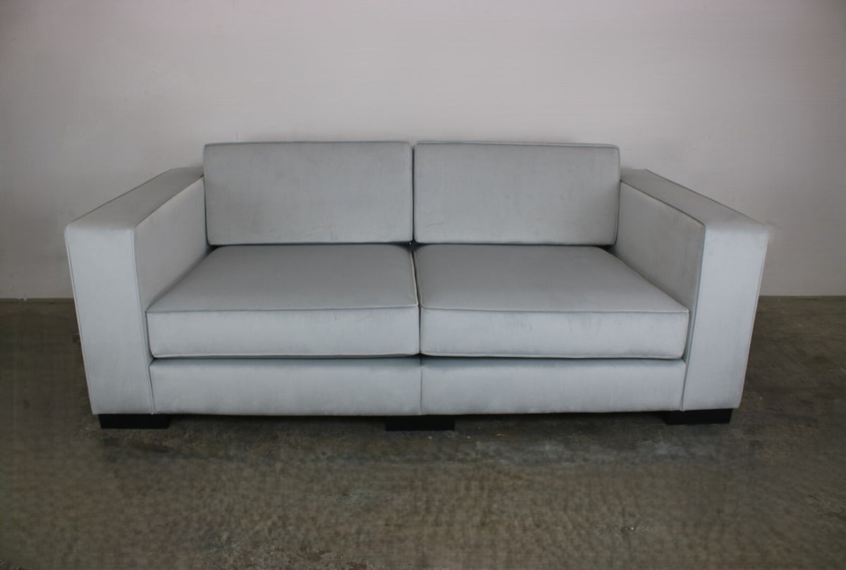 Designer Couch Berlin Handgefertigt Hochwertiges Sofa Creme Stoff Schwere Quali | Handgefertigt - Bild 9