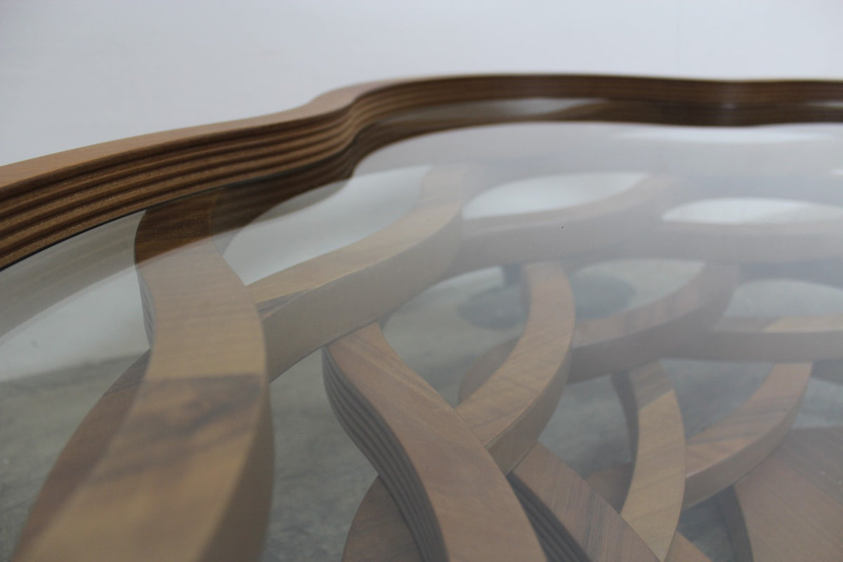 Wunderschöner Vollholz Couchtisch Mit Besonderer Form Und Glasplatte 120 cm | Reinstein Möbel - Bild 7