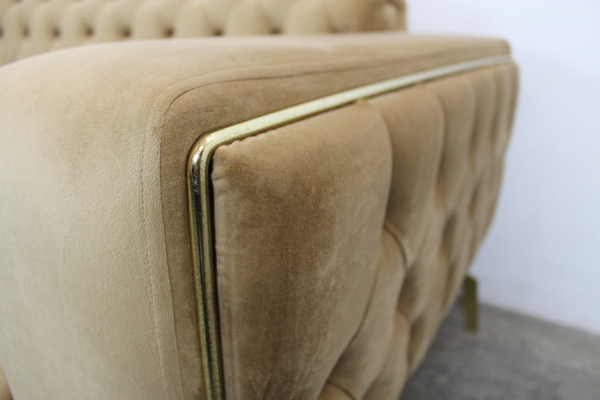 Chesterfield Dreisitzer Designer Couch Samt Champagner Stoff Messing Sofa | Chesterfield - Bild 6