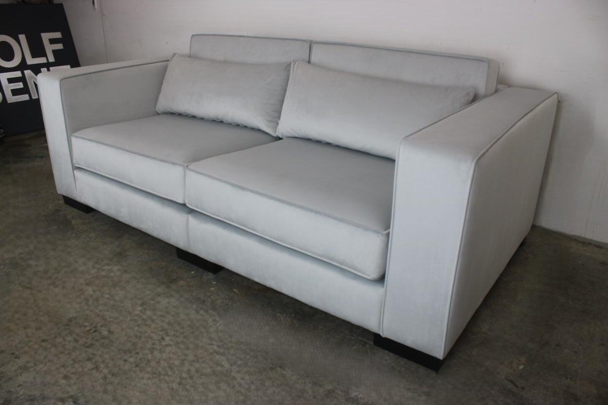 Designer Couch Berlin Handgefertigt Hochwertiges Sofa Creme Stoff Schwere Quali | Handgefertigt - Bild 5